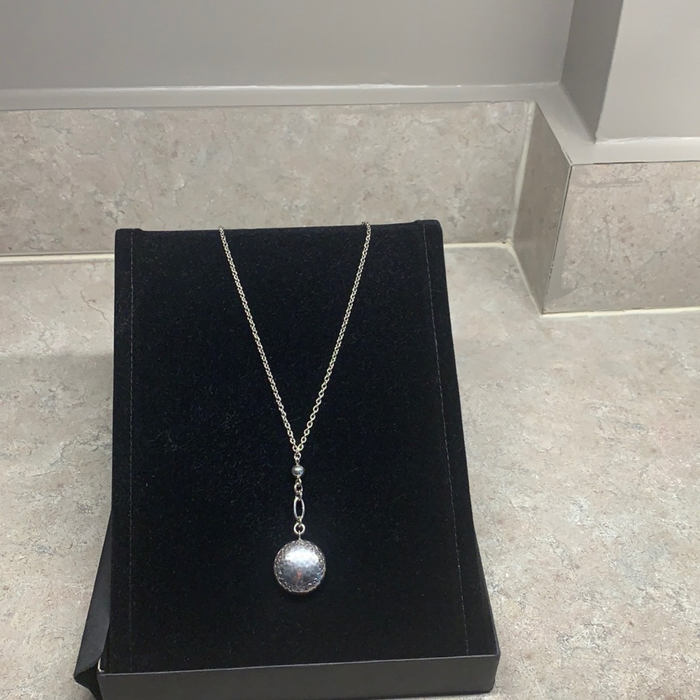 Ladies Necklace genuine Silver 18” by Lois Hill